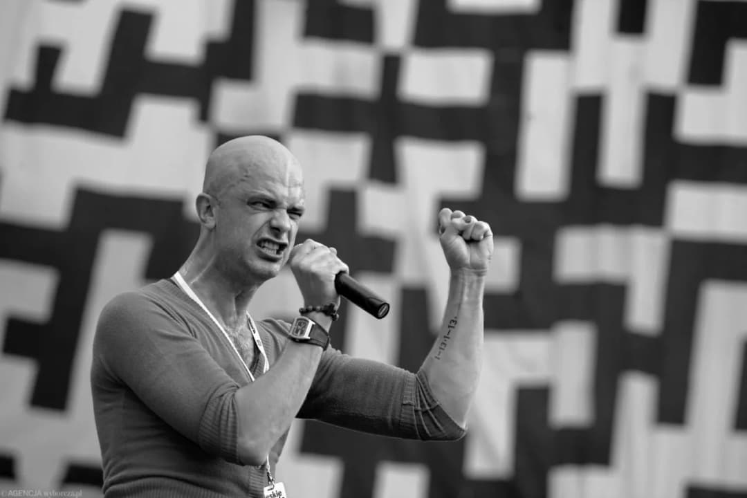 Łzy bez sensu nieważne - głęboka analiza tekstu i znaczenia piosenki