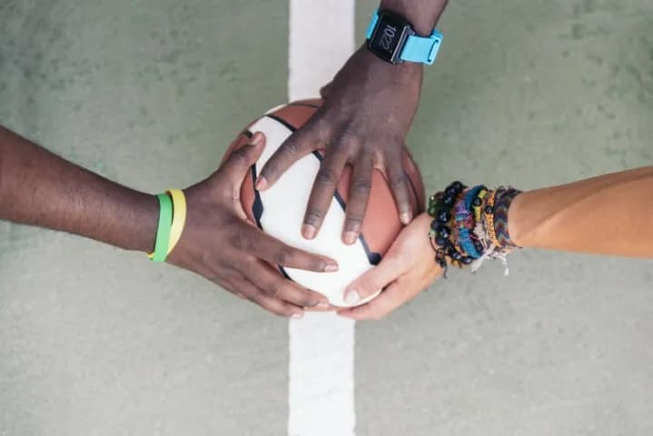 Portrety ludzi poszukujących sensu życia: 5 historii, które inspirują