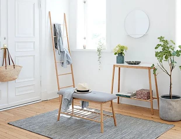 Drabinka dekoracyjna drewniana - piękny akcent w Twoim wnętrzu