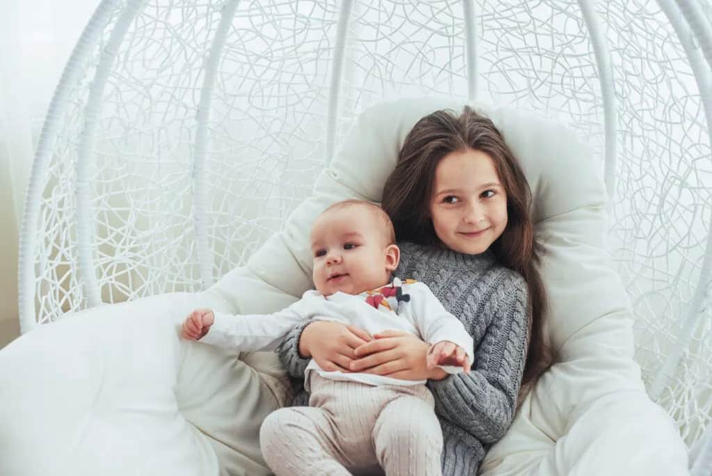 Kiedy śmieje się dziecko – znaczenie cytatu Janusza Korczaka