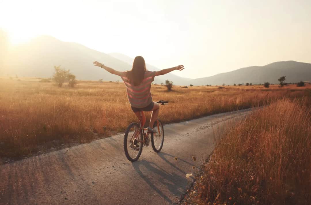 Co nadaje życiu sens i prowadzi do szczęścia: 7 kluczowych elementów